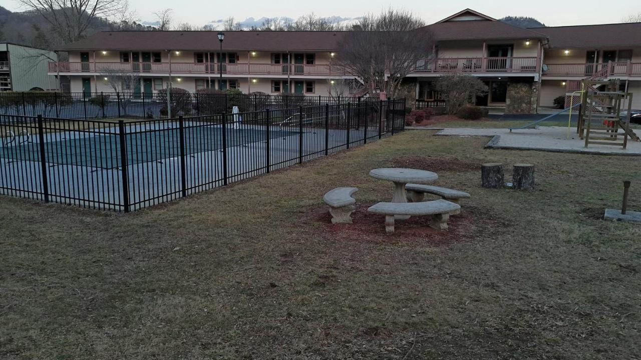 Mountain Valley Inn Dillard Exterior foto