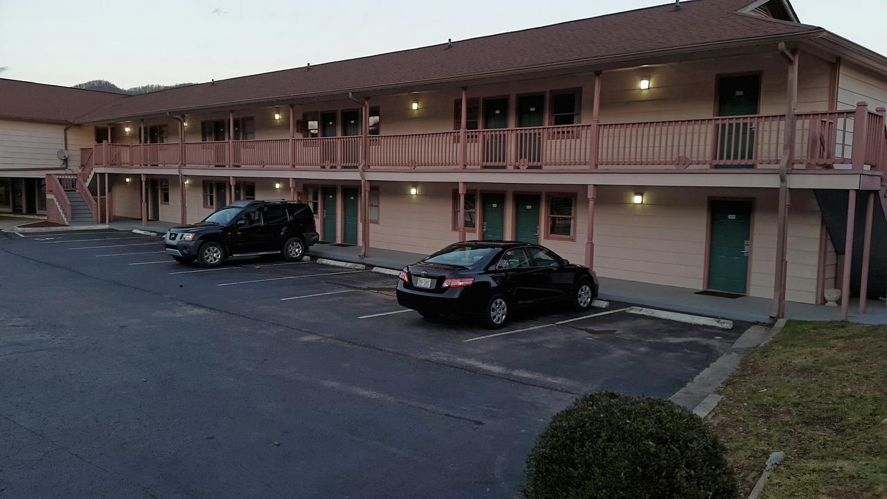 Mountain Valley Inn Dillard Exterior foto