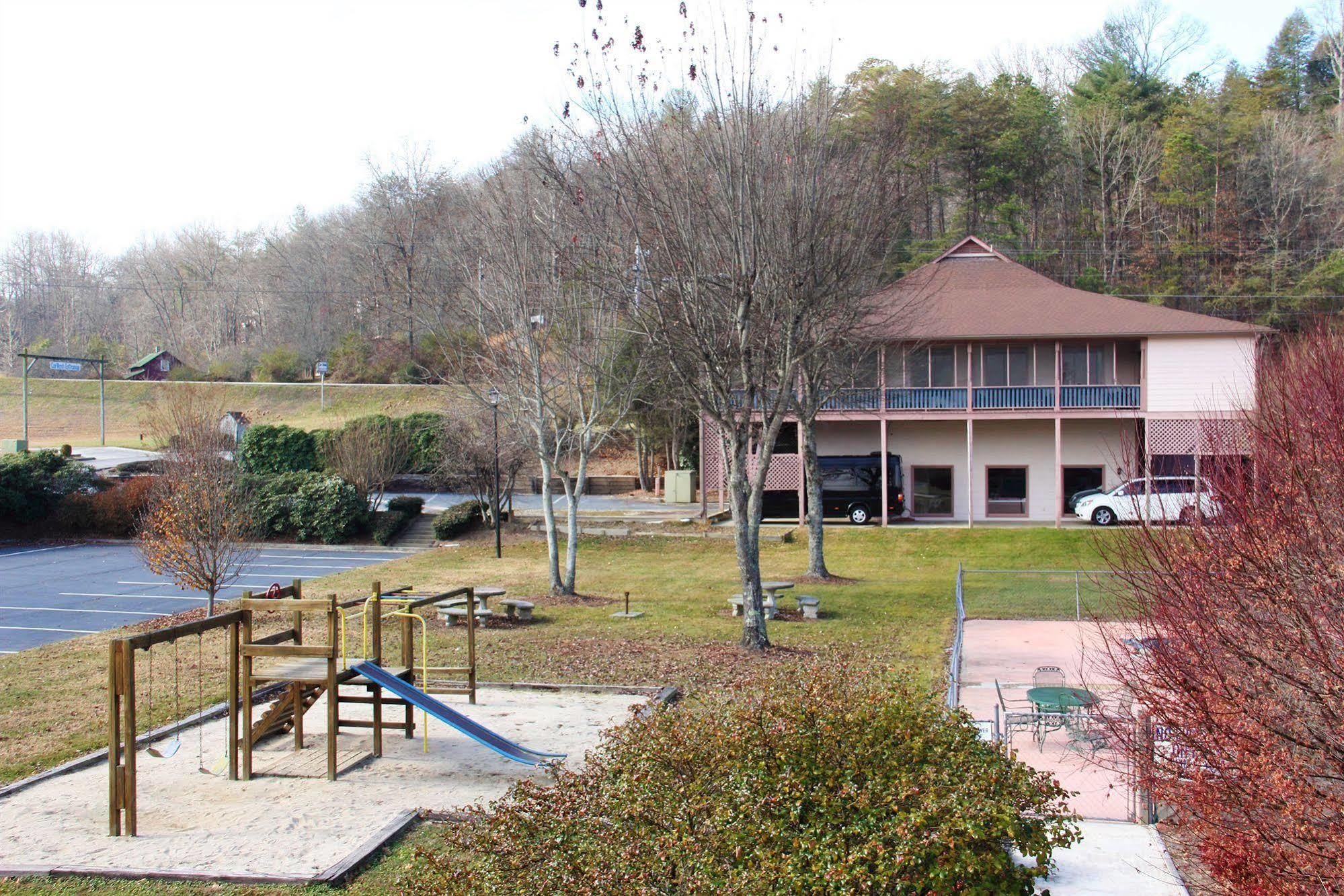 Mountain Valley Inn Dillard Exterior foto